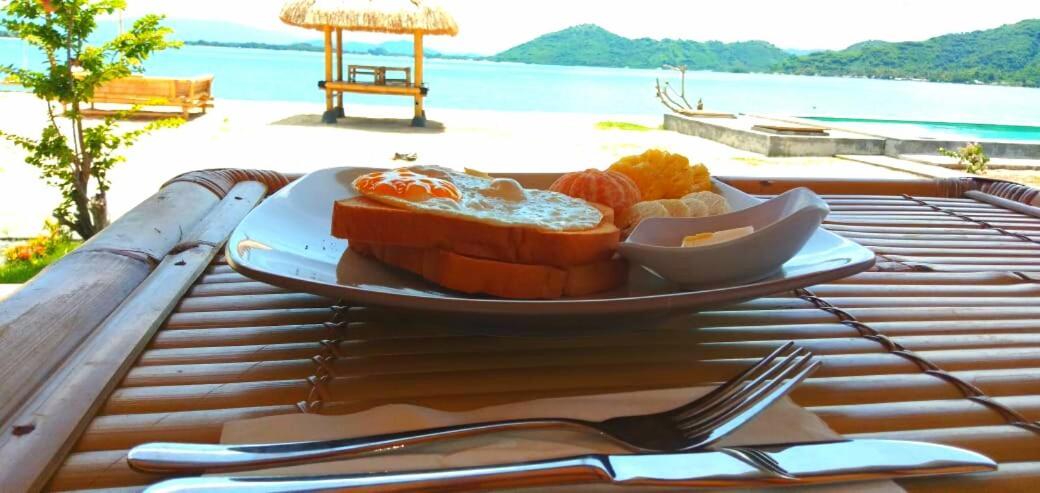 Alden Beach House Секотонг Екстериор снимка